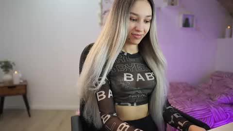 Amai  Liu online show from February 9, 7:19 pm