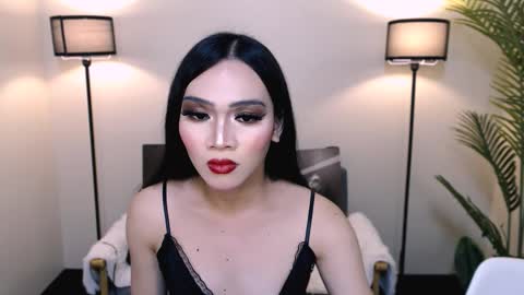 Trisha Greyson online show from November 6, 3:45 am