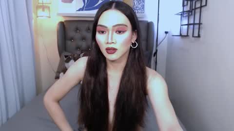 Trisha Greyson online show from October 25, 1:19 pm