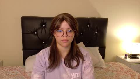 Snapshot of amand1_sweet chatting on February 28, 2:09 pm online show from February 28, 2:09 pm