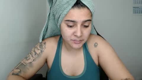 The queen of the biceps  online show from March 11, 6:08 pm