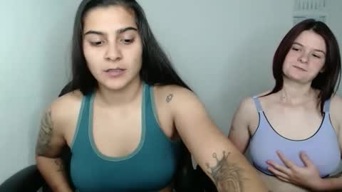 The queen of the biceps  online show from October 25, 9:32 pm