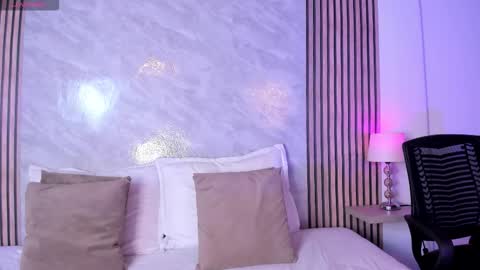 Luisa online show from March 24, 2:28 am