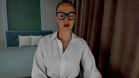 Amanda online show from July 1, 3:11 pm