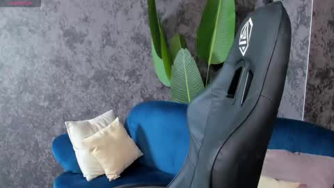 Amanda online show from November 29, 8:29 am