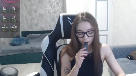 Mila online show from January 23, 1:13 pm