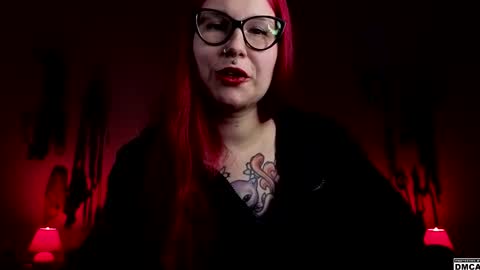 Snapshot of amanita__pantherina chatting on September 30, 1:39 pm Goddess Amanita online show from September 30, 1:39 pm