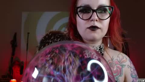 Snapshot of amanita__pantherina chatting on December 19, 6:12 pm Goddess Amanita online show from December 19, 6:12 pm