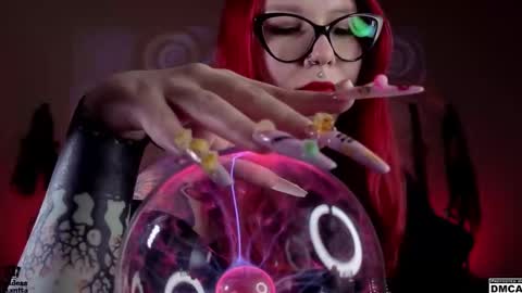 Snapshot of amanita__pantherina chatting on January 29, 5:51 am Goddess Amanita online show from January 29, 5:51 am