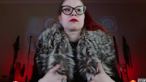Snapshot of amanita__pantherina chatting on December 12, 10:02 am Goddess Amanita online show from December 12, 10:02 am
