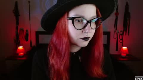 Snapshot of amanita__pantherina chatting on December 3, 10:48 am Goddess Amanita online show from December 3, 10:48 am