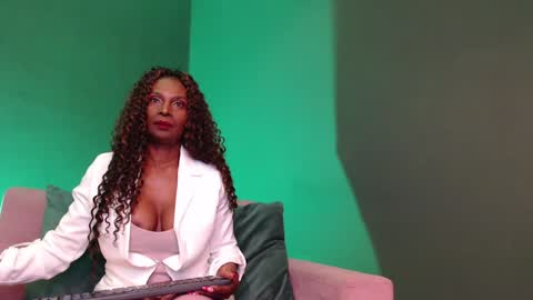 luna online show from January 16, 1:14 pm