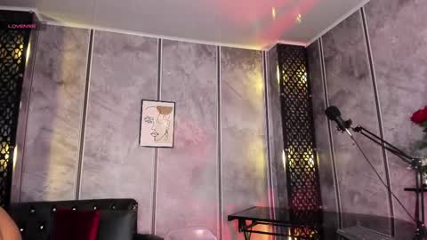 Snapshot of amara_lewiis chatting on February 25, 12:05 pm Amara Lewis online show from February 25, 12:05 pm