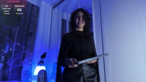 Emily online show from October 31, 11:58 am