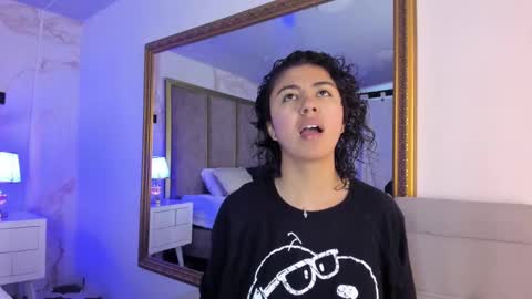 Emily online show from February 10, 11:25 am