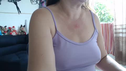 Snapshot of amaris_c chatting on February 3, 1:19 pm amaris_c online show from February 3, 1:19 pm