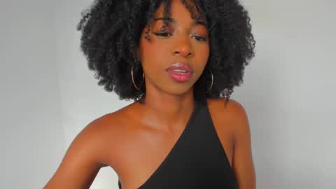 Tammy online show from December 10, 8:27 pm