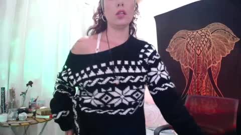Snapshot of amatista_riveera chatting on March 3, 10:40 pm Amatista Next stream 9 DEC 1 PM COLOMBIAN TIME miss u and love u online show from March 3, 10:40 pm