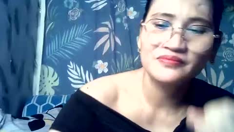 amazing angel online show from October 17, 2:04 am