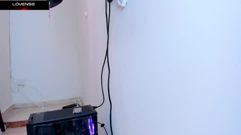 Snapshot of ambaar5 chatting on September 17, 2:59 pm Sara  online show from September 17, 2:59 pm