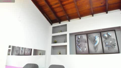 Ambar  online show from February 3, 11:48 am