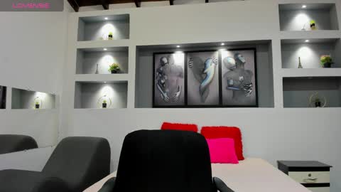 Snapshot of ambar_sex10 chatting on February 12, 12:33 pm Ambar online show from February 12, 12:33 pm