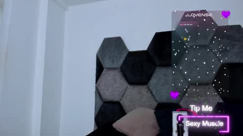 Amber  online show from March 10, 2:05 pm