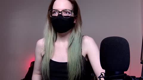 Amber non-nude model online show from December 2, 10:43 pm