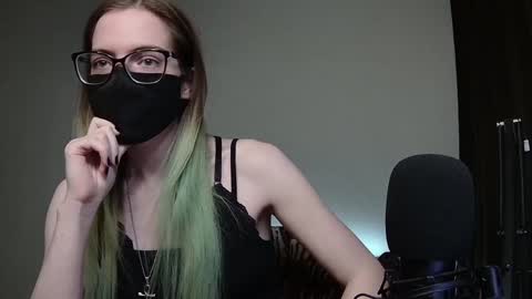 Amber non-nude model online show from December 16, 3:08 am