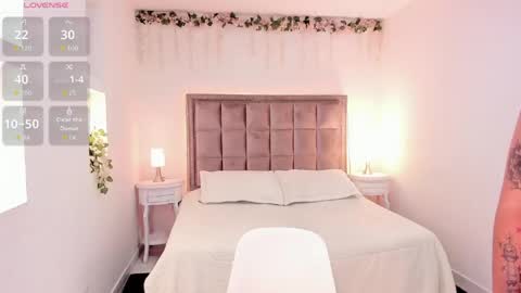 amber_ink online show from April 25, 1:41 pm