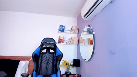 Amber online show from February 22, 8:48 pm