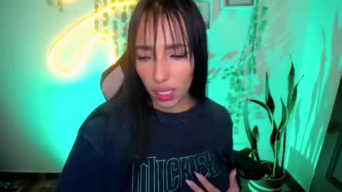 Snapshot of amber_morgan1 chatting on March 6, 11:03 am Amber online show from March 6, 11:03 am