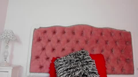 julieta  online show from September 18, 12:04 pm