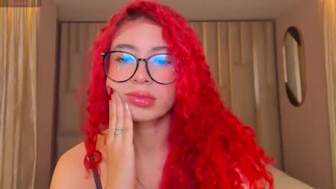 Amber Fox online show from December 17, 12:09 pm