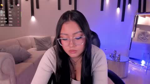 Snapshot of amberlewis_ chatting on September 12, 3:07 am Amber online show from September 12, 3:07 am