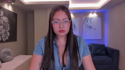 Snapshot of amberlewis_ chatting on January 14, 3:01 am Amber online show from January 14, 3:01 am