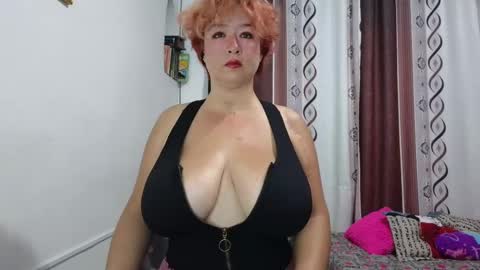 Snapshot of amberlissi chatting on February 21, 3:10 pm LISSY online show from February 21, 3:10 pm