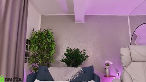 AmberRosewood online show from March 1, 5:18 am