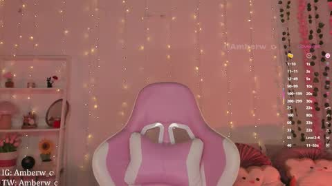 IG - TW Amberw c online show from December 1, 12:26 am