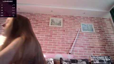 Snapshot of ambrosia_nectar chatting on January 19, 11:23 am 26 WEEK Princess Linnea online show from January 19, 11:23 am