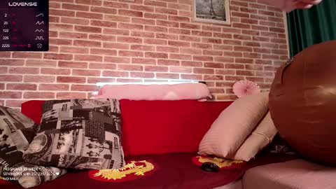 Snapshot of ambrosia_nectar chatting on February 9, 10:31 am 26 WEEK Princess Linnea online show from February 9, 10:31 am