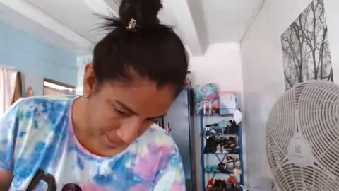 Snapshot of amelia_2023 chatting on December 15, 3:31 pm amelia  online show from December 15, 3:31 pm