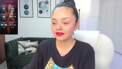 Snapshot of amelia_cheerry chatting on February 6, 11:53 am amelia online show from February 6, 11:53 am