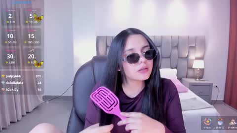 Snapshot of amelia_cheerry chatting on October 11, 11:47 am amelia online show from October 11, 11:47 am