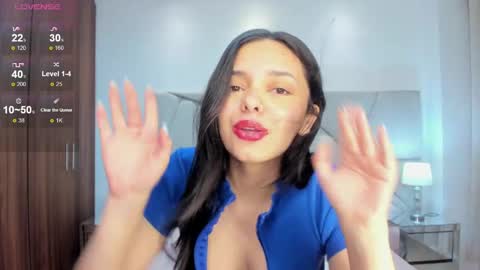 Snapshot of amelia_cheerry chatting on February 1, 11:32 am amelia online show from February 1, 11:32 am