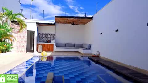 AMELIA online show from October 24, 7:54 pm