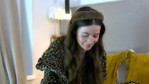 Amelia online show from February 12, 7:02 am