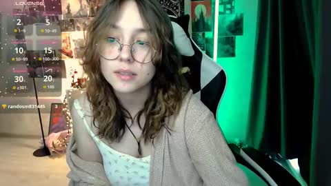 Snapshot of ameliameadd chatting on October 2, 7:02 am Amelia online show from October 2, 7:02 am