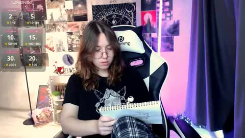 Snapshot of ameliameadd chatting on October 9, 8:51 am Amelia online show from October 9, 8:51 am