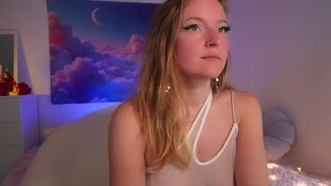 Amelia online show from April 11, 9:13 am